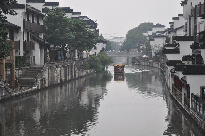 雨中秦淮河